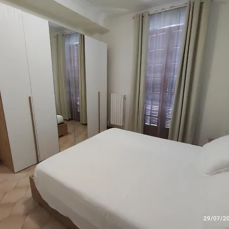 Dell'assunta 住宿加早餐酒店 特拉尼